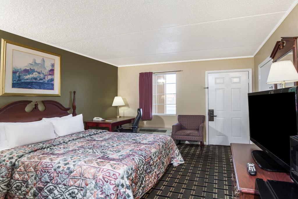 Days Inn By Wyndham Lenoir City Luaran gambar